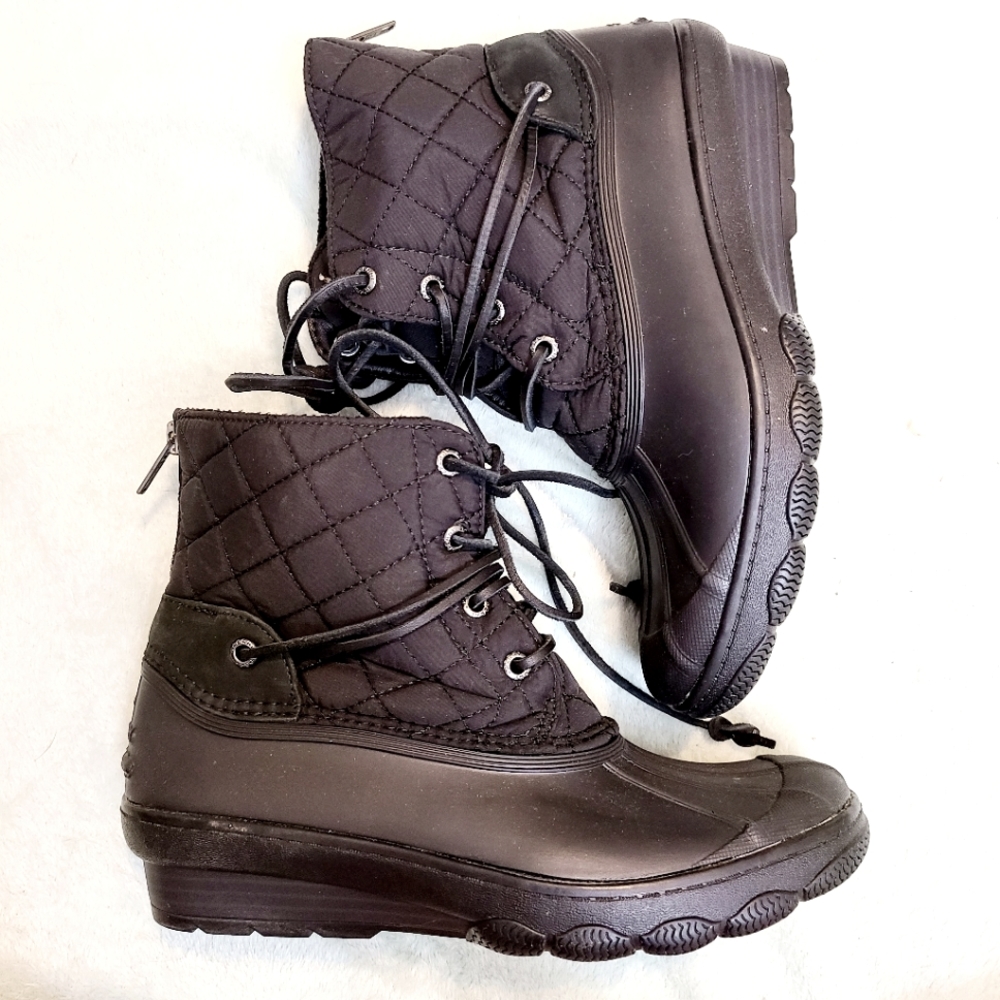 Sperry Black Saltwater Wedge Quilted Boots Size 7